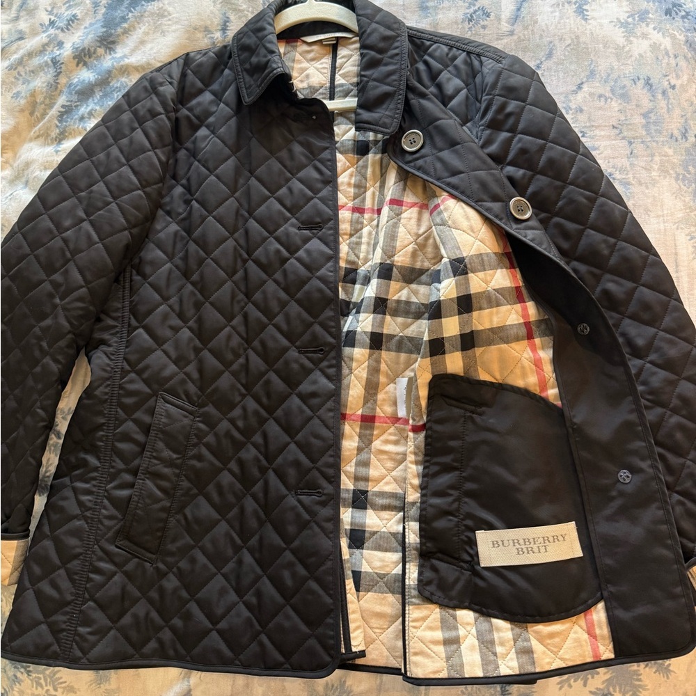 Burberry Quilted Black Jacket with Signature Check Trim - Picture 6 of 14